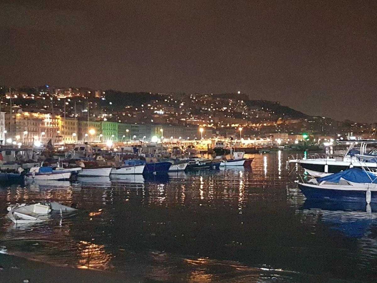Lungomare Caracciolo Mon Amour Apartment *